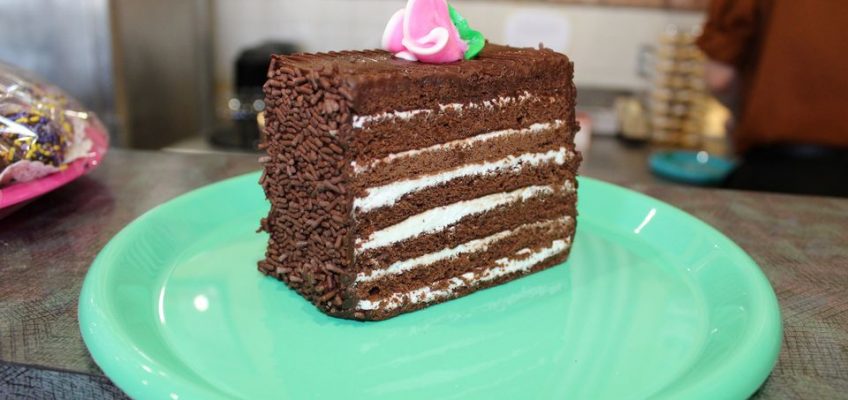 Free Piece of Cake on Father's Day - Chompie's