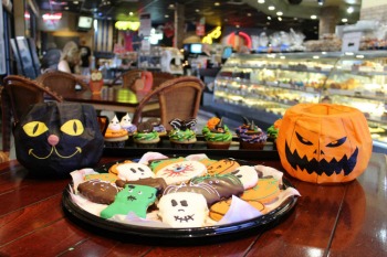 Chompie's October Halloween Cookies